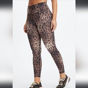 Fabletics Boost Power Hold Leggings 7/8 Length size XL